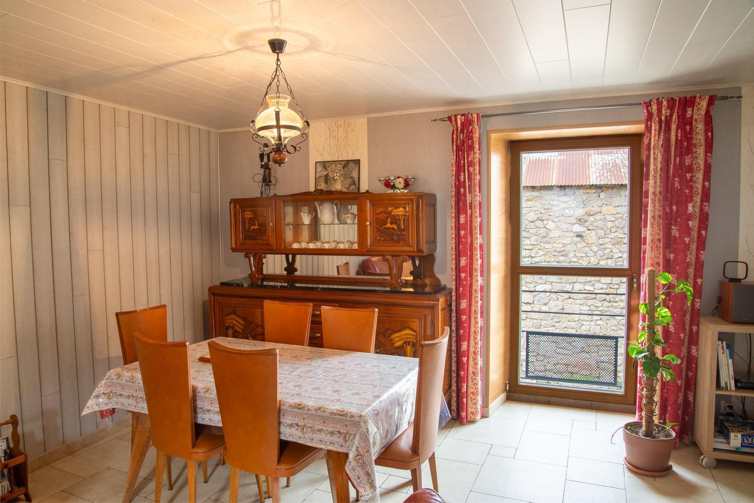Holiday home La Maison Bleue 4/6 Personnes Saint-Etienne-du-Valdonnez
